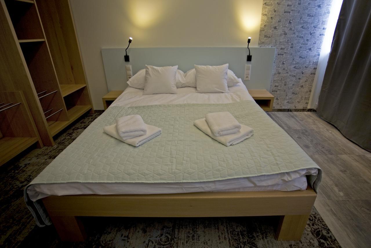 Motelik Grosar Gorlice Kültér fotó
